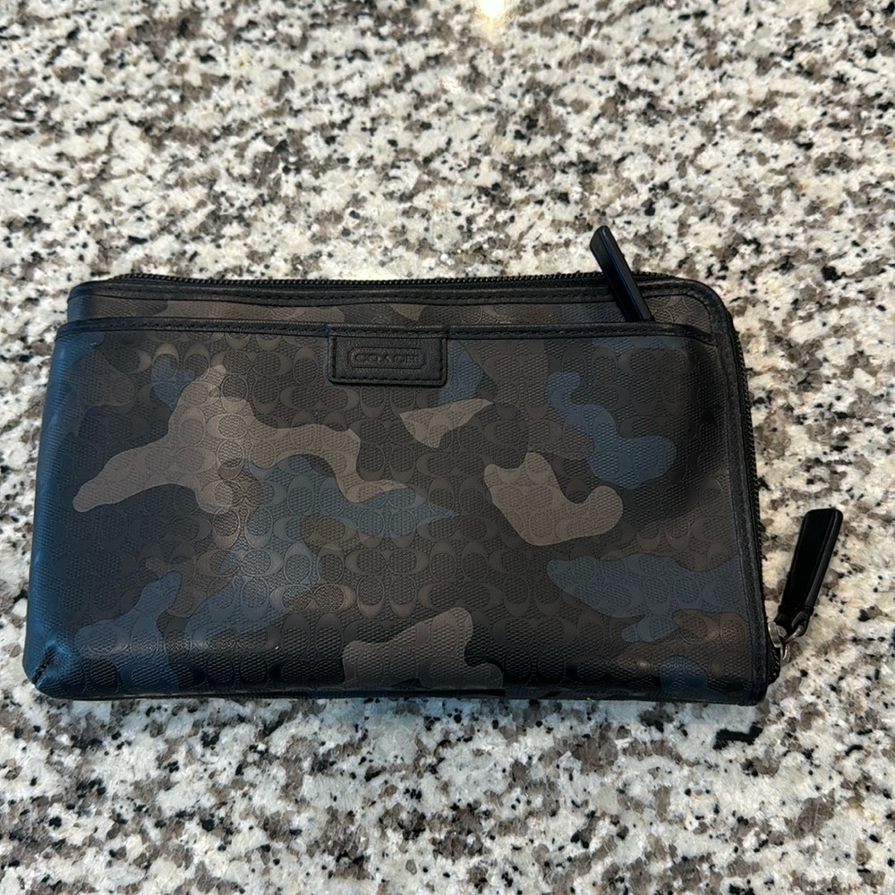 Coach zip pouch